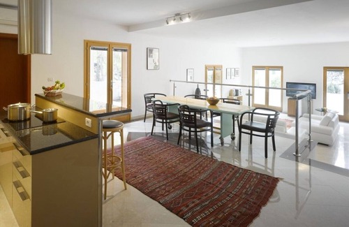 Rogac Villa | LUJO: VILLA en el MAR, PISCINA Y PLAYA BICICLETA Y KAYAK Y PRESENTE