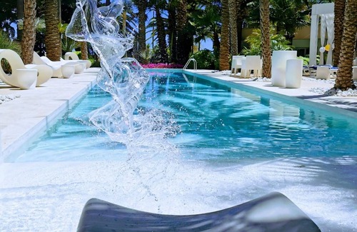 Marinella di Selinunte Villa | 50% DE DESCUENTO DE INVIERNO TARIFAS! Villa de lujo, piscina privada, jardín, solarium con vistas al mar