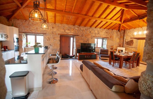 Celorico de Basto Cabaña | Luxury Villa Private Pool Belle Époque