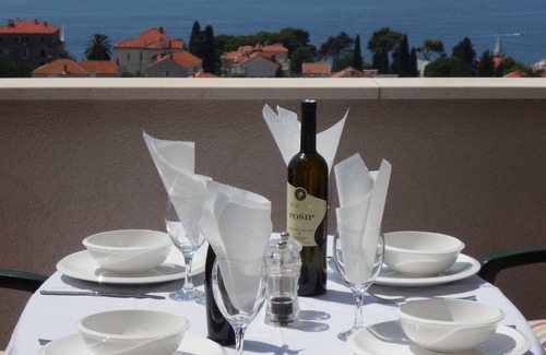 Gornji Kono Apartamento | Villa de lujo Ravello - Vistas espectaculares de las islas del casco antiguo y el Adriático