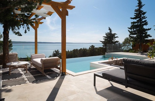 Starigrad Villa | La lujosa villa Sea Milady Zadar con piscina climatizada, sauna y jacuzzi en Starigrad - Zadar.