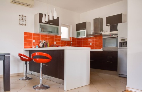 Kastel Gomilica Villa | Villa de lujo Sunny Garden con piscina climatizada privada