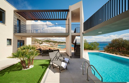 Dugi Rat Villa | Luxury Villa Tango with Pool