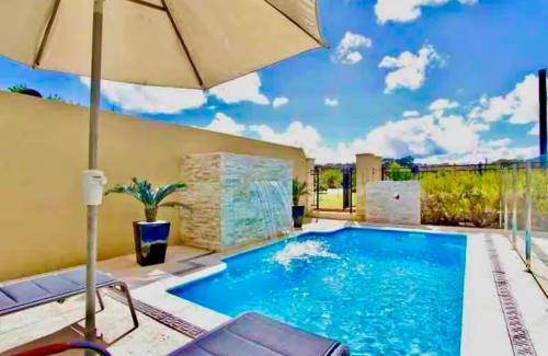 Munster Casa | Luxury Villa W Pool & Spa 5 BEDROOMS