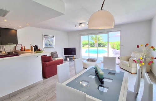 Marine de Saint Ambroggio Casa | CHALET DE LUJO PISCINA CLIMATIZADA RESIDENCIA PRIVADA