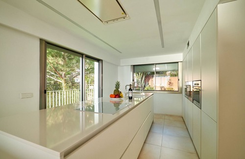 Blanes Villa | VILLA DE LUJO CON IMPRESIONANTES VISTAS AL MAR, PLAYA PRIVADA A 5 MIN DEL CENTRO