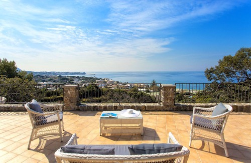 Forio Villa | Villa de lujo con tubos panorámicos en Ischia, cerca de la costa de Amalfi