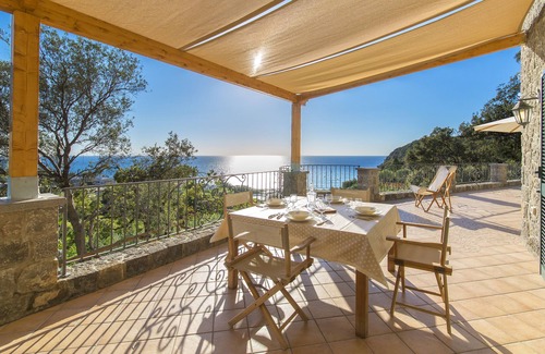 Forio Villa | Villa de lujo con tubos panorámicos en Ischia, cerca de la costa de Amalfi