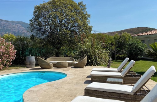 Valpaja Villa | villa de lujo con piscina y spa en Ajaccio