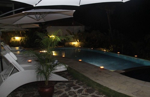Umeanyar Villa | Villa de lujo con piscina y vista al mar espectacular