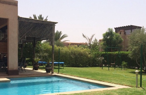 Zaouia Sidi Abdallah Ben Sassi Villa | Villa de lujo con piscina privada en un hermoso resort con campo de golf y pista de tenis.