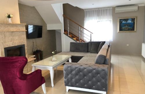 Blagaj Villa | Luxury Villa with Private Pool and Jacuzzi