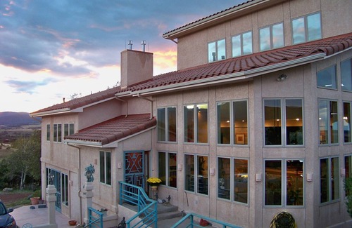 La Veta Villa | Villa de lujo con vistas majestuosas Montañas de Colorado en todas direcciones