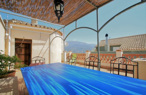 Pinos del Valle Casa | casa de pueblo de lujo con piscina privada