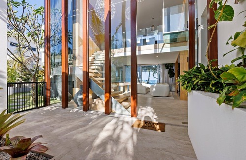 Sunrise Beach Casa | Luxury Villas Beaches at Sunrise (Heated Pool)