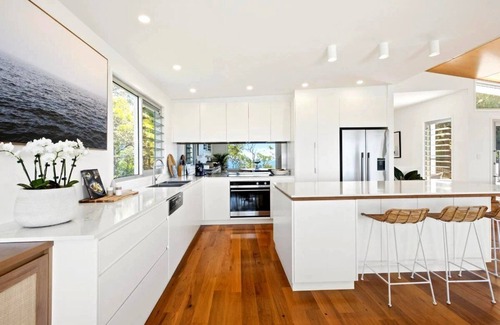 Killcare Heights Casa | Luxury Villas Ocean Breeze at Killcare (Walk to the beach)