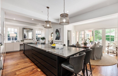 Toorak Casa | Luxury Villas Resort House Toorak (Heated Pool)