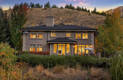 Warm Springs Casa | Luxury Warm Springs River Home