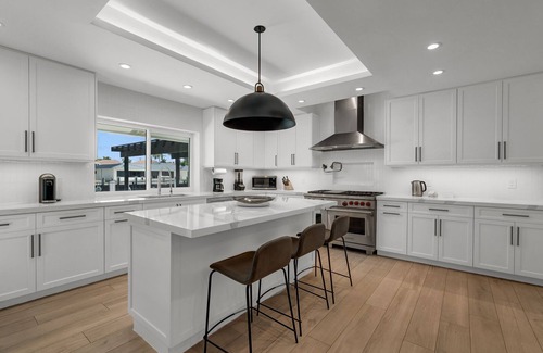 Harbor Beach Casa | Luxury Waterfront Villa! Harbor Beach, 5 min to the beach