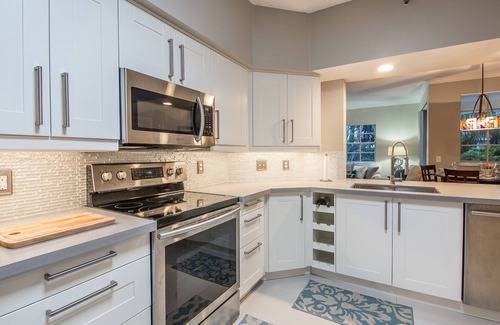 Aventura Condominio | Luxury Waterfront Condo with Resort Amenities!