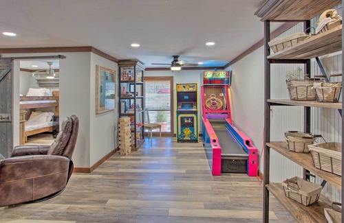 Star Harbor Casa | Luxury Waterfront Getaway on Cedar Creek Lake