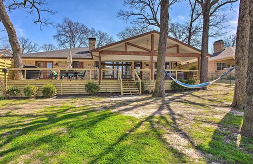 Star Harbor Casa | Luxury Waterfront Getaway on Cedar Creek Lake