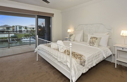 Helensvale Casa | Casa de lujo frente al mar cerca de parques temáticos y tiendas