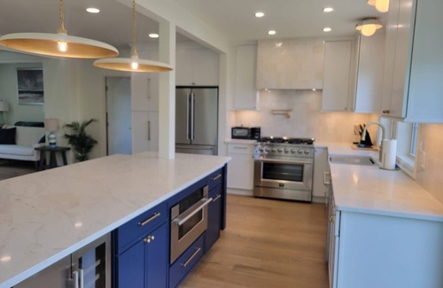 Portsmouth Casa | Luxury Waterfront House in Portsmouth, RI with Direct Beach Access