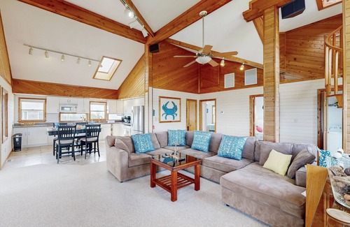 Frisco Casa | Luxury Waterfront Living in Frisco's Coastal Paradise w/ Rooftop Deck