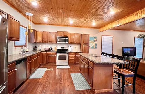 Milam Cabina | Luxury Waterfront Lodge In Toledo Bend Lake
