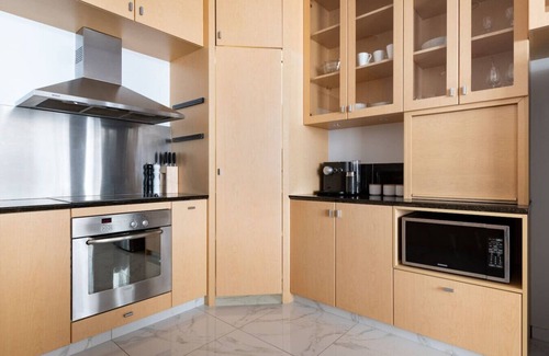 Launceston CBD Apartamento | Luxury Waterfront Stay!