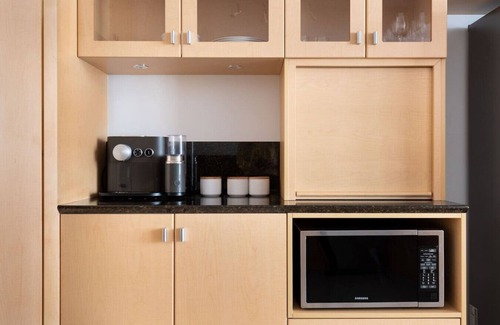 Launceston CBD Apartamento | Luxury Waterfront Stay!
