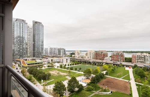 CityPlace Apartamento | Luxury WaterFront View & Free Parking