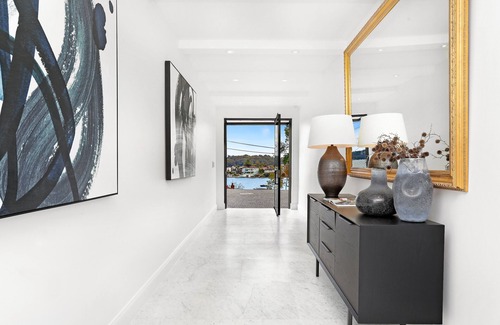 Kyle Bay Casa | Luxury Waterside Home - with pool and bay views! Near cafes & shops