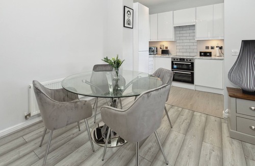 Watford Apartamento | Luxury Watford oasis Warner bros Harry Potter Leavensden green