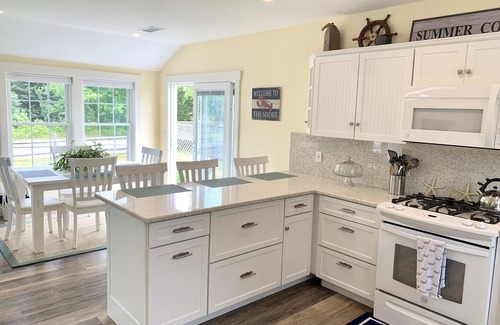 West Dennis Casa | Luxury West Dennis Rental w/Central Air and Walk to Beach