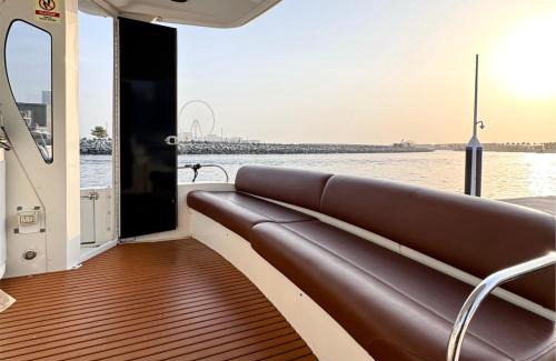 Dubai Marina Alquiler De Eote | Luxury Yacht SAFIYAH