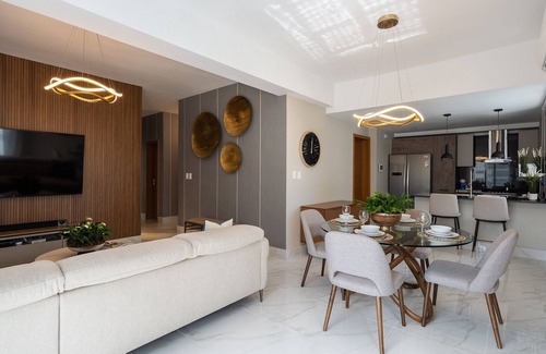 Serralles Condominio | LuxuryCityCenterApart-Pool-Gym-WiFi-A/C-YellowKey*