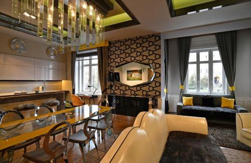 Szentimrevaros Apartamento | LuxuryFlat near centre on118 sqm, 3BR,2BTH,8bed,AC