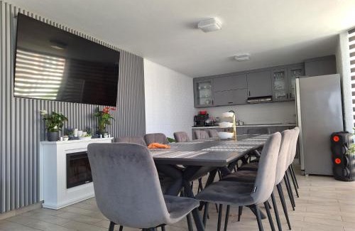 Bucharest Apartamento | LuxuryGiftloc