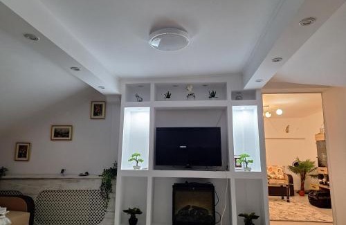 Bucharest Apartamento | LuxuryGiftloc