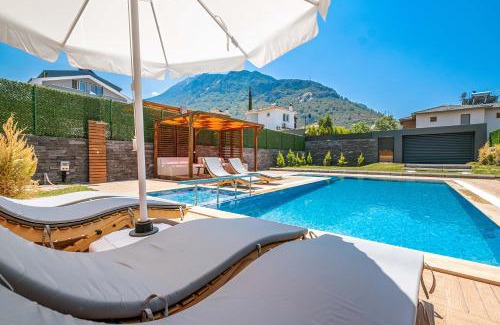Oludeniz Villa | Luxurylifevillas 5-6