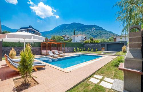 Oludeniz Villa | Luxurylifevillas 5-6