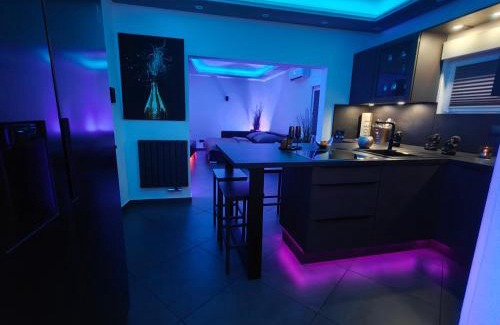 Bachviertel Apartamento | Luxus Loft Whirlpool Designer Küche Bad