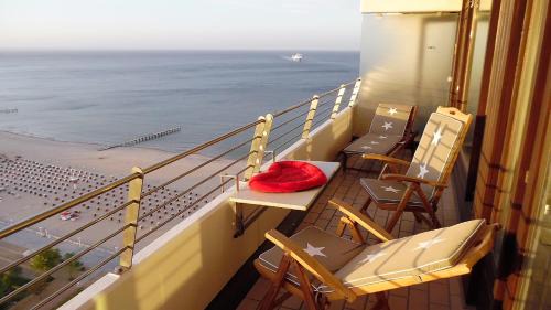 Alt-Travemunde/Ronnau Apartamento | Luxussuite 1A Meerblick, Maritim Residenz, 22er Stock, modernes Styling, am Strand