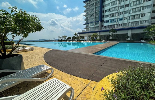 Kajang Condominio | Luxyry home with reasonably price , spend time with family