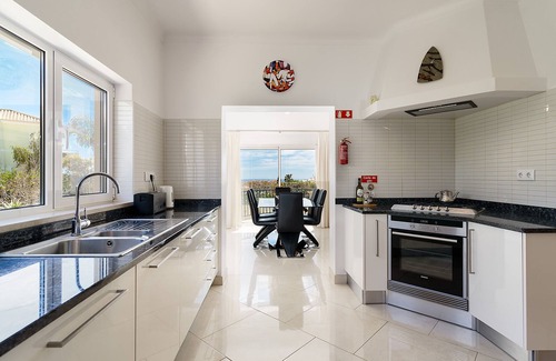 Luz Villa | Luz - Villa privada de 3 dormitorios con vistas al mar, piscina privada climatizada y WiFi gratis