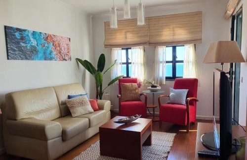 Sao Martinho Apartamento | Luzia's Apartment - 2 bedroom apartment sleeps 4