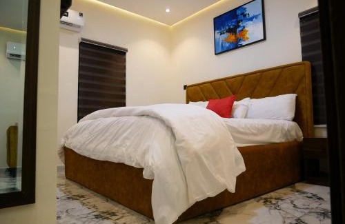Oshodi-Isolo Apartamento | LV-21 Apartment Luxury & Cozy 1 bedroom Self Check-In Apts near Airport