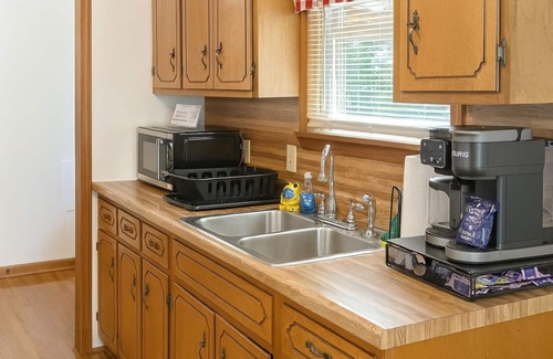 Pelham Cabina | Lydia's Lodge in Pelham
